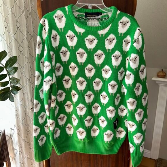 Traditional Craft Ireland AOP Sheep Adult Green Jumper for Men Size Large - Picture 1 of 9